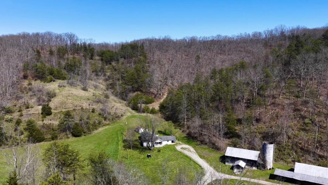 2 Bedrooms1 Bathroom on 261.00 Acres at 659 Queensland Lane, Tract B