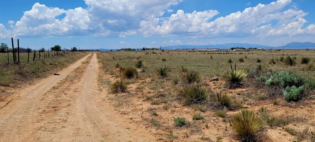 Central New Mexico two adj. 1 acre residential Lots. Mobiles, Modulars, site-builds allowed