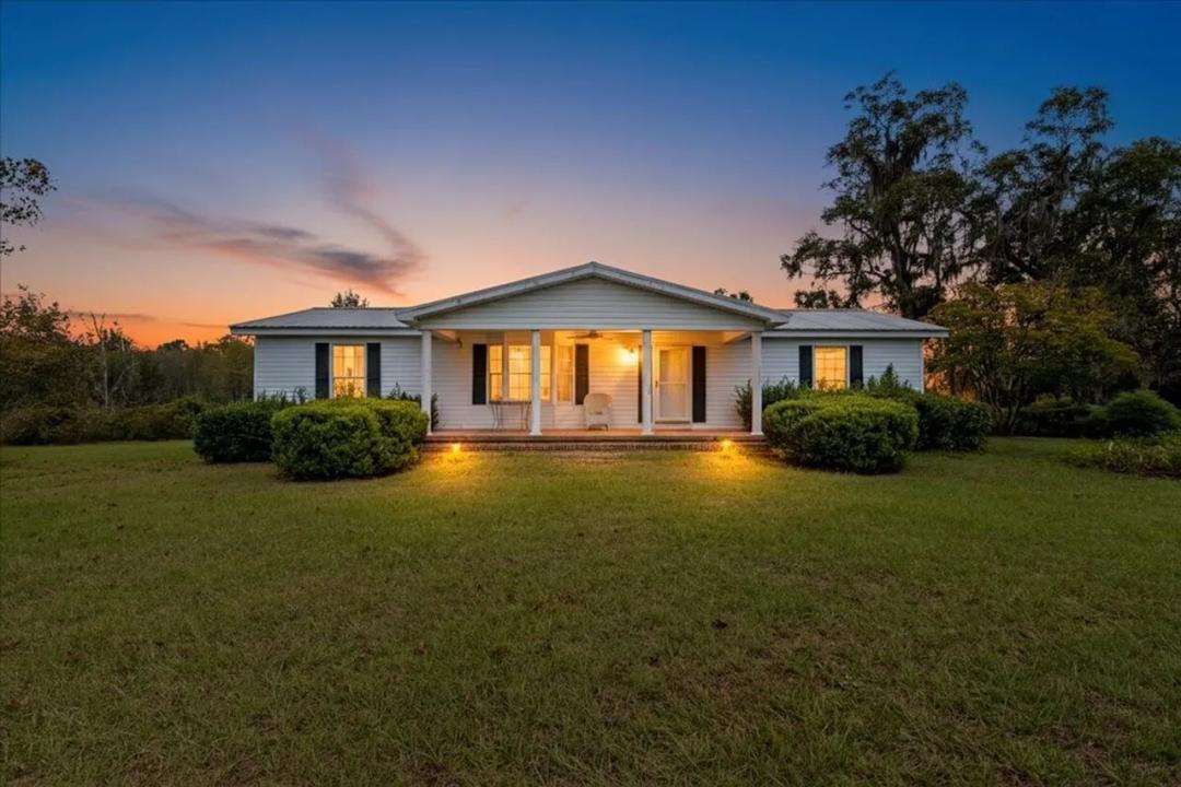 4087 NW Honey Lake Rd