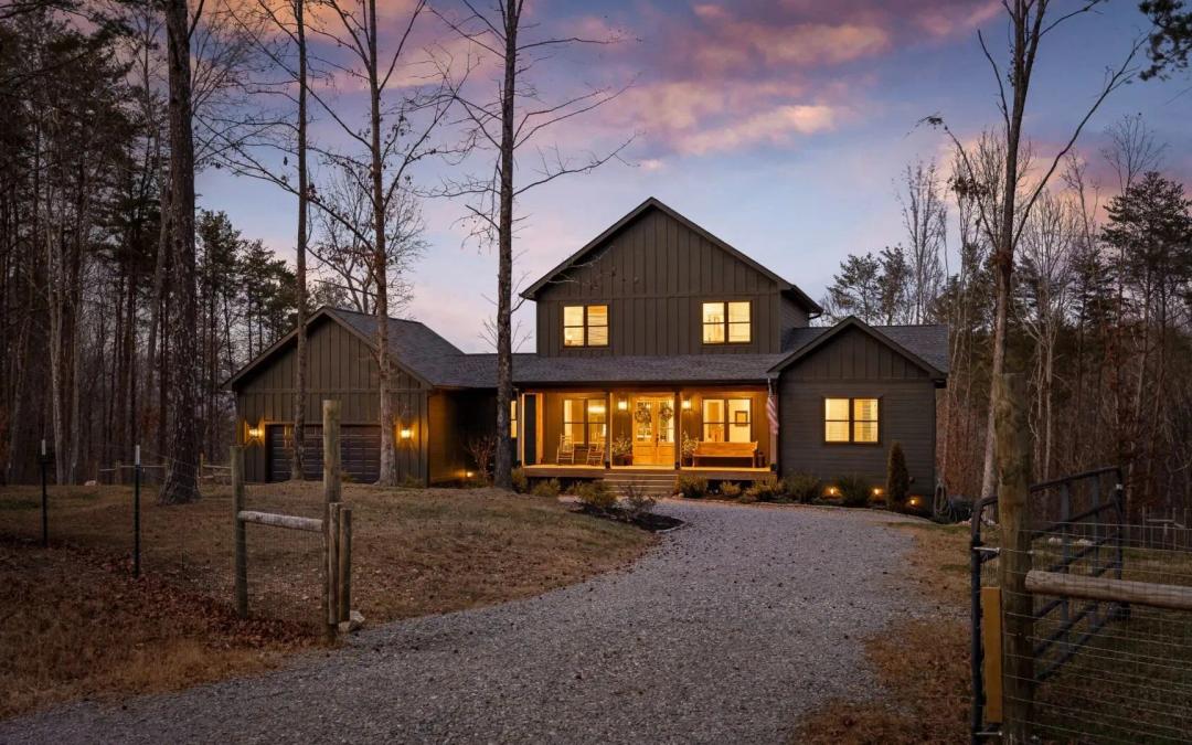 Modern farmhouse retreat on 10+/- ACRES