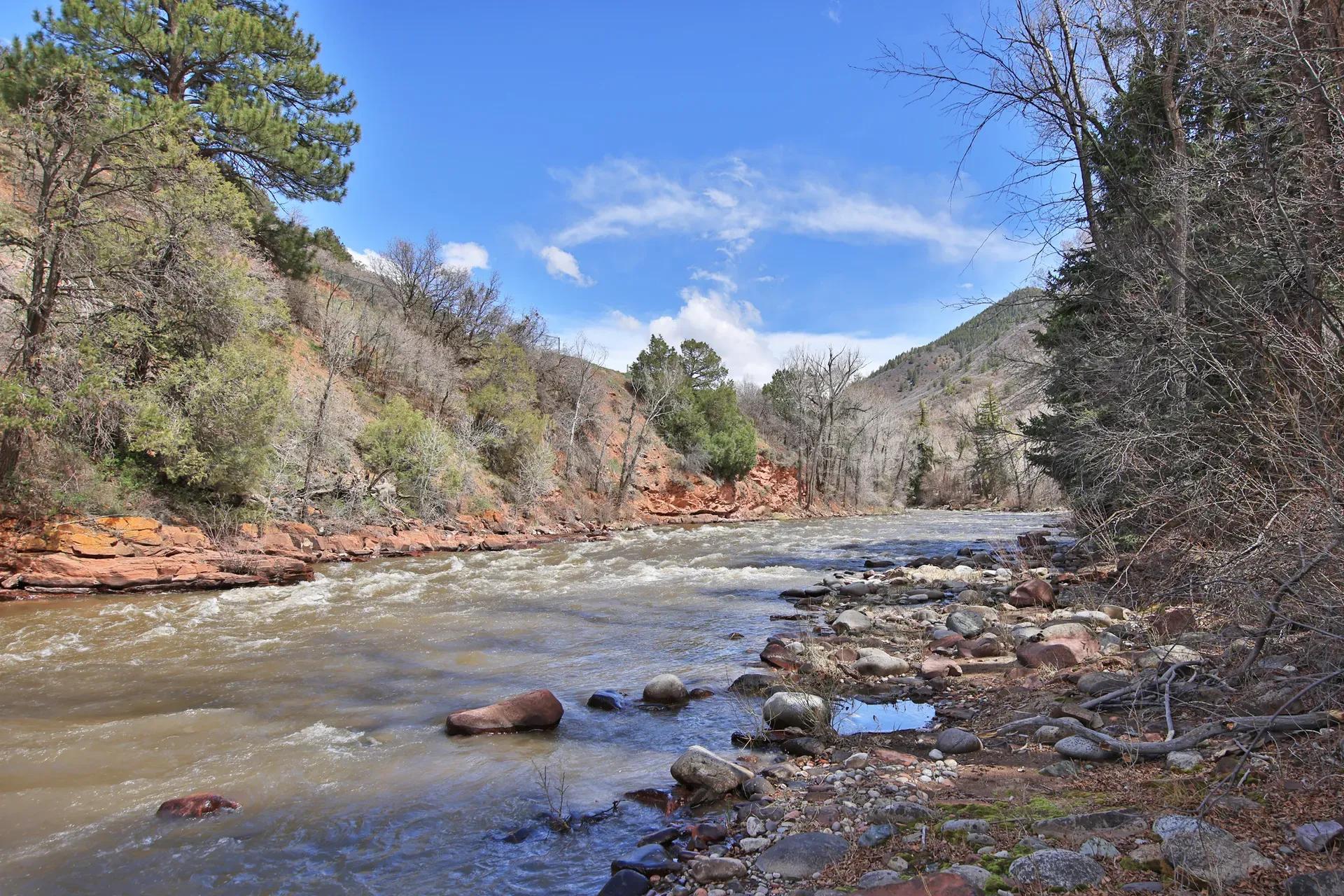 img_Riverfront-Acreage-in-Pitkin-County-Colorado-For-Sale-1