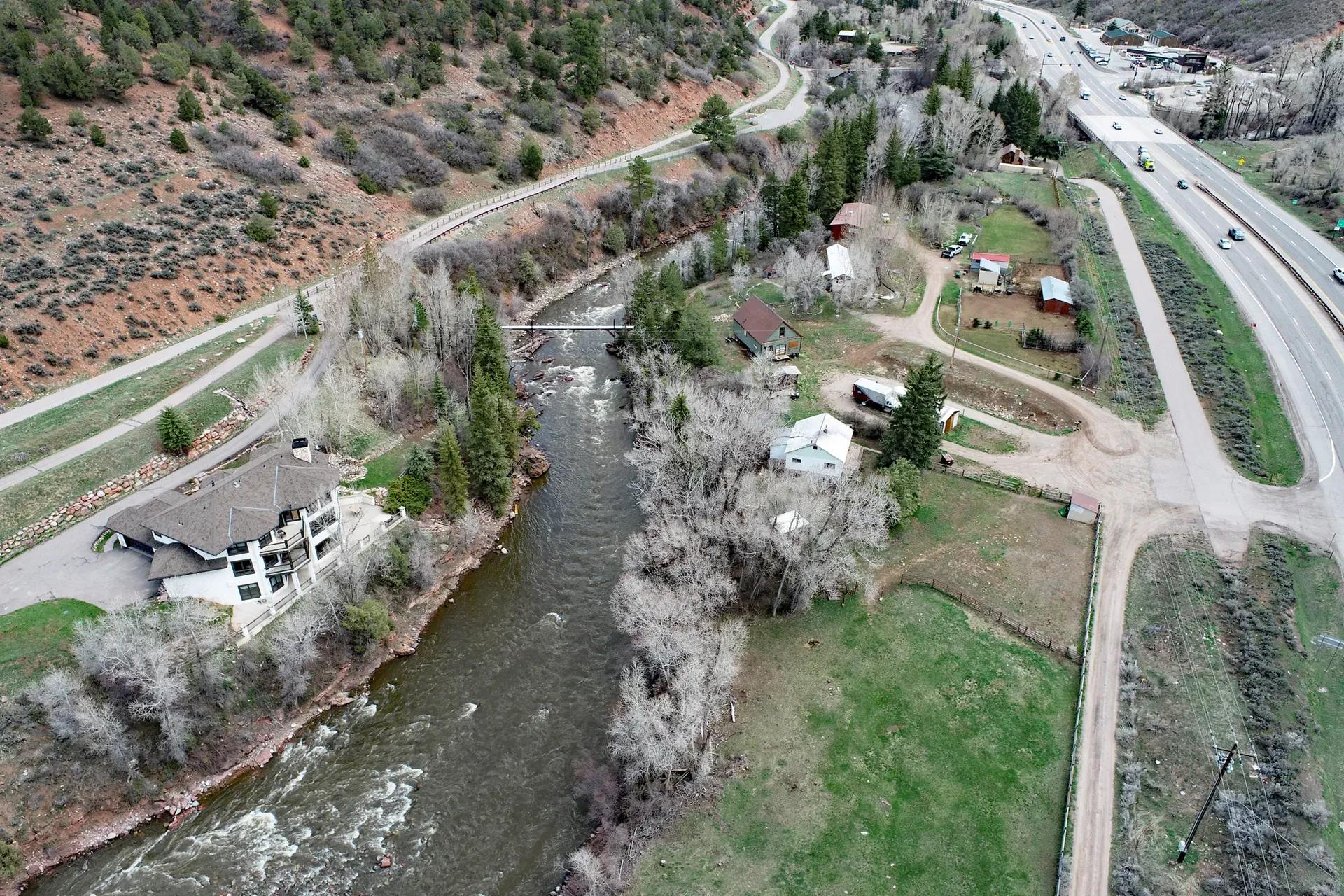 img_Riverfront-Acreage-in-Pitkin-County-Colorado-For-Sale-31