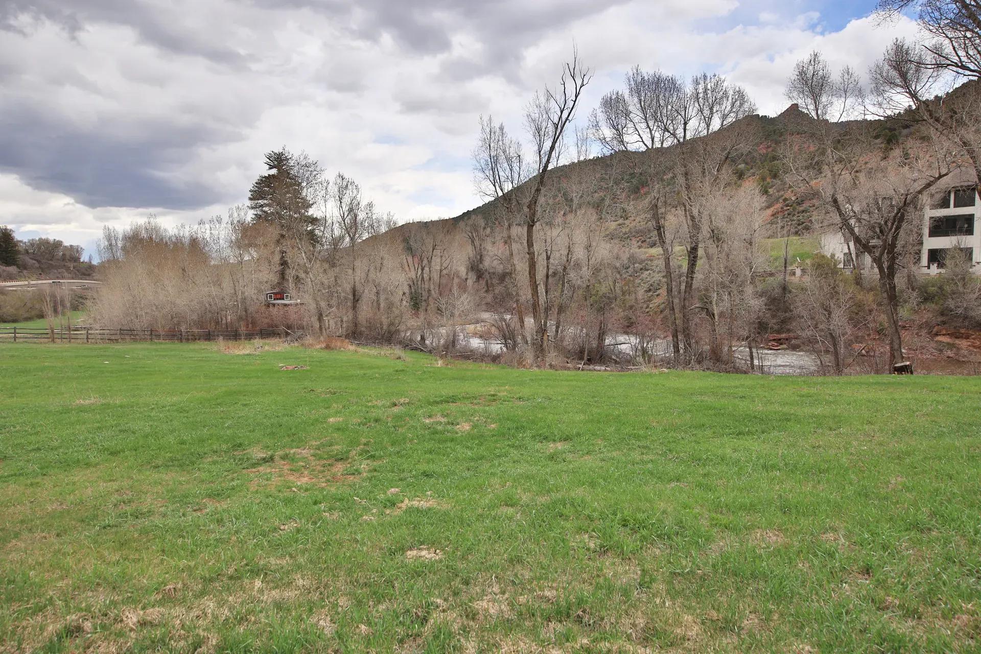 img_Riverfront-Acreage-in-Pitkin-County-Colorado-For-Sale-8