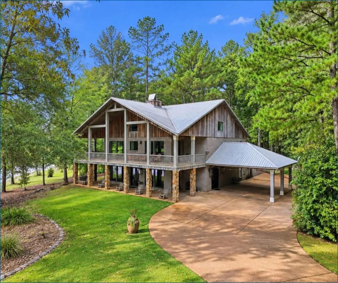 58 Acres with a Home in Rankin County at 1151 S Highway 469 in Florence, MS