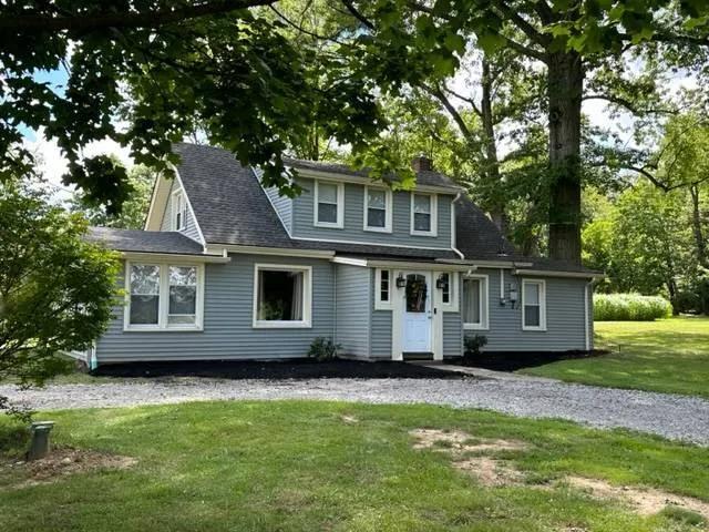 3 Bedrooms1.5 Bathroom on 2.55 Acres at 4815 Shields Rd.