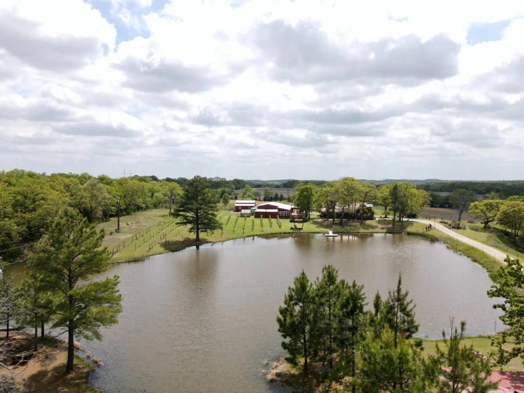 Rocky Top Winery - 130 Acres | 7569 East West 148th, Allen, OK