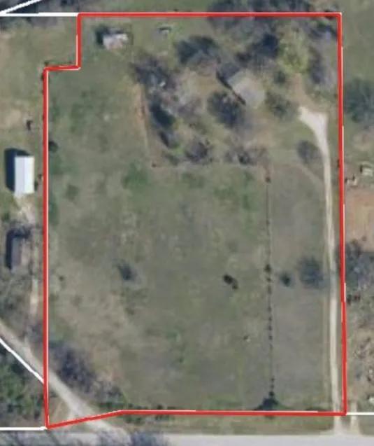 3 Bedrooms2 Bathroom on 7.46 Acres at 3925 CR 1675