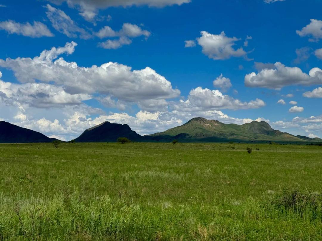 360* Mountain and Valley grassland views, 22 AC Wine Country, AZ