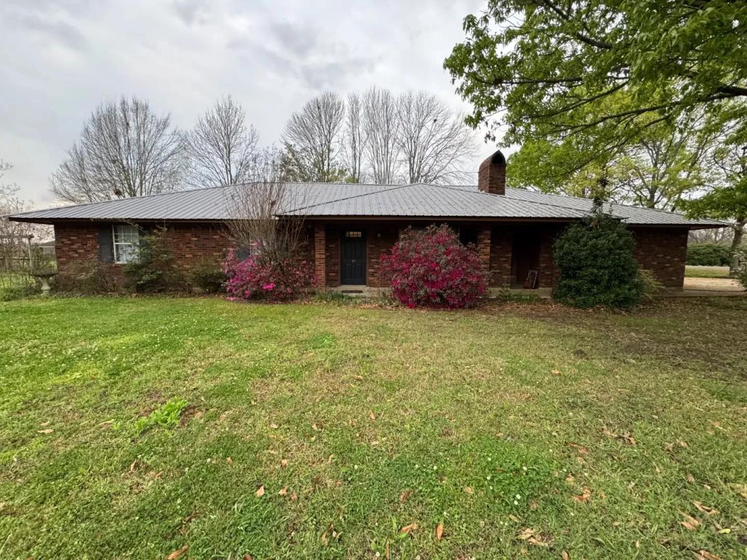 Home on 1 Acre in Madison Parish, LA