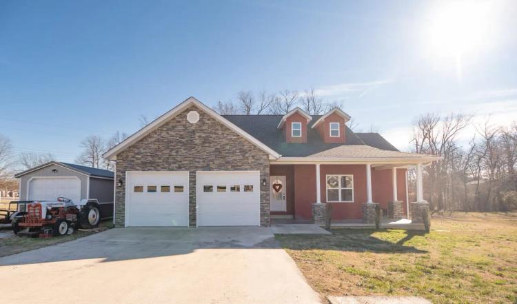 4 Bed, 2 Bath Home in Butler County, MO For Sale