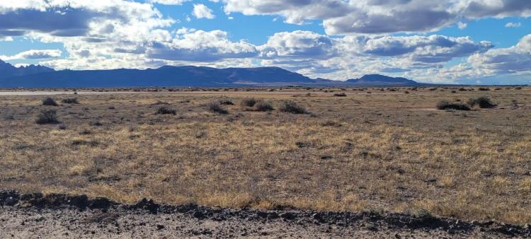 7 acres encompassing 14 parcels. Near Akela Flats & Hwy 549. Southern New Mexico