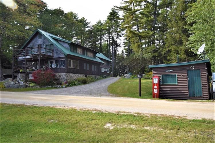 Nicatous Lake Lodge & Cabins
