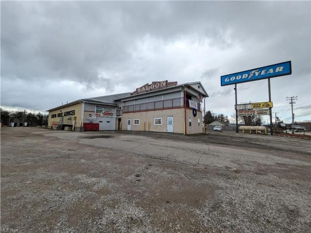 3.21 AC I-90 Retail Development Site | 8,864 SF | Cleveland MSA | Liquor License Included