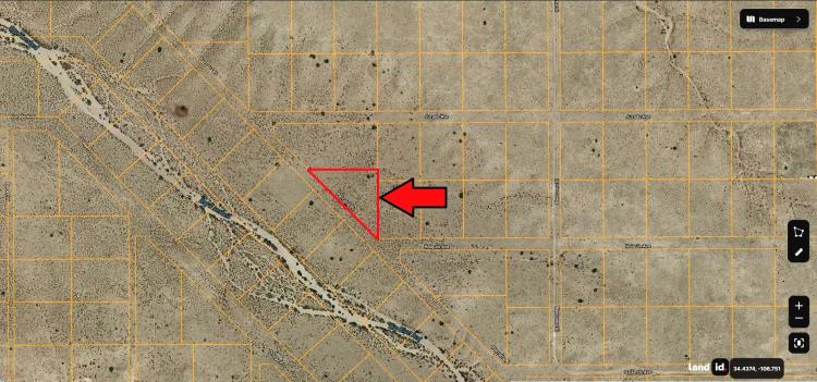 Triangle Shaped Corner Lot - Large Road Frontage