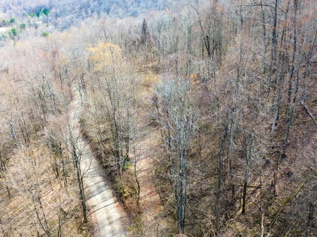 Dry Creek Wooded Getaway