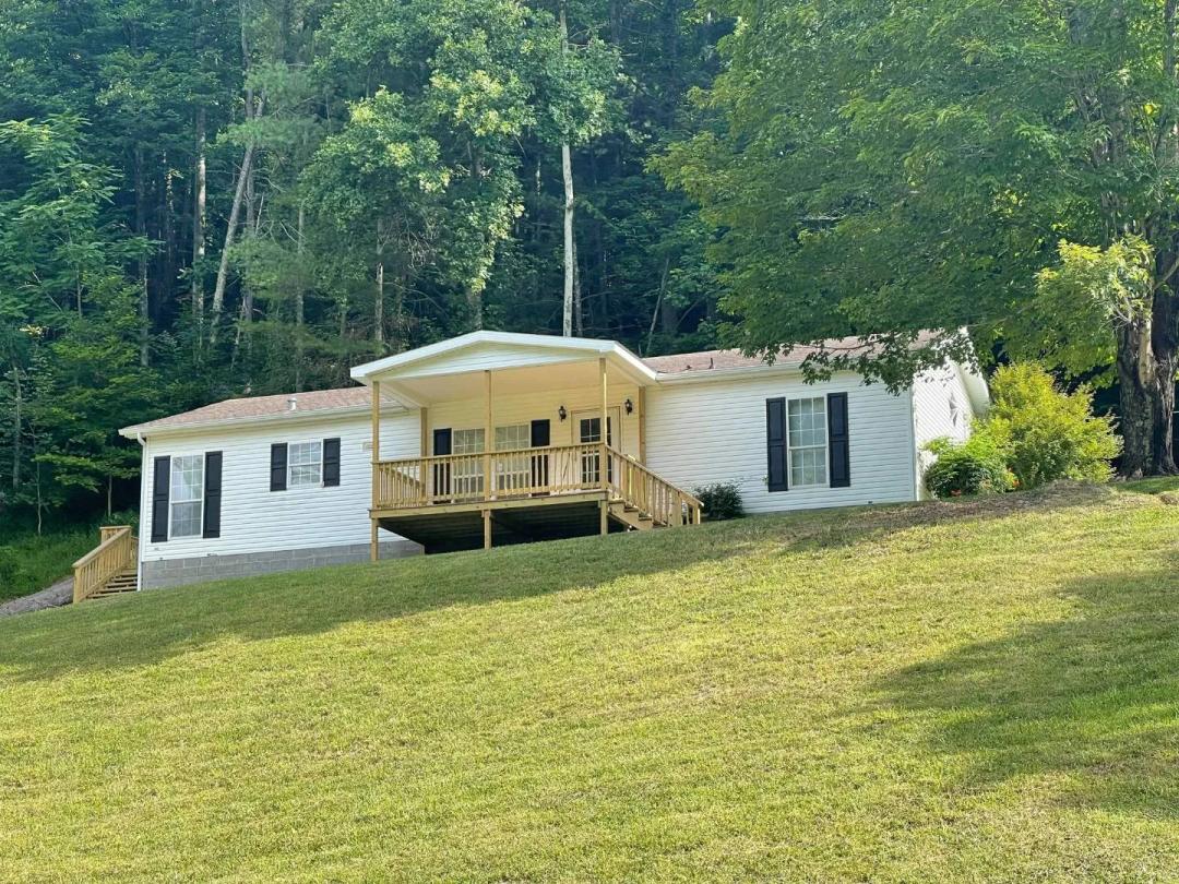 THREE BEDROOM HOME ON 3.1 ACRES / NEWLY RENOVATED on EXCHANGE RD