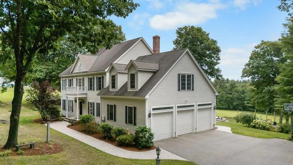 4 Bedrooms2 Bathroom on 12.05 Acres at 1237 Center Road