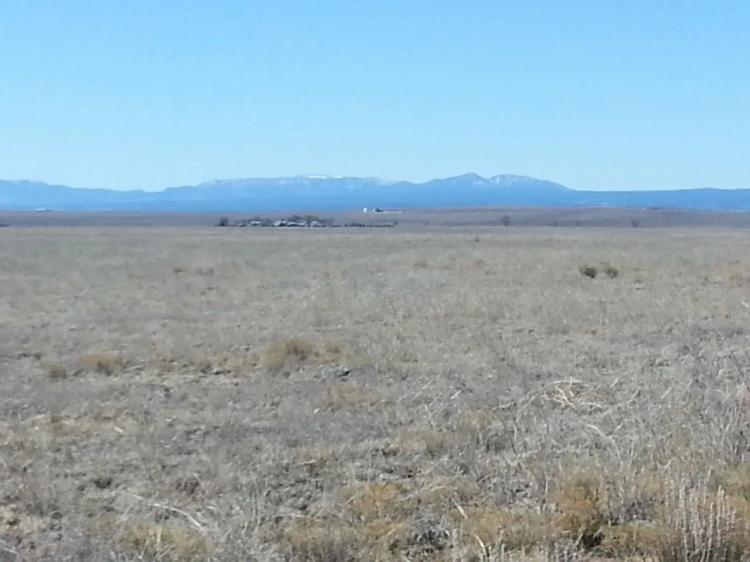 1 acre Central New Mexico land with EZ access to IH 40 * Mobiles and Modulars allowed