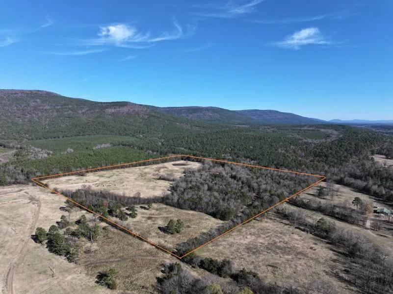 Country Acreage - Homestead Property Borders National Forest
