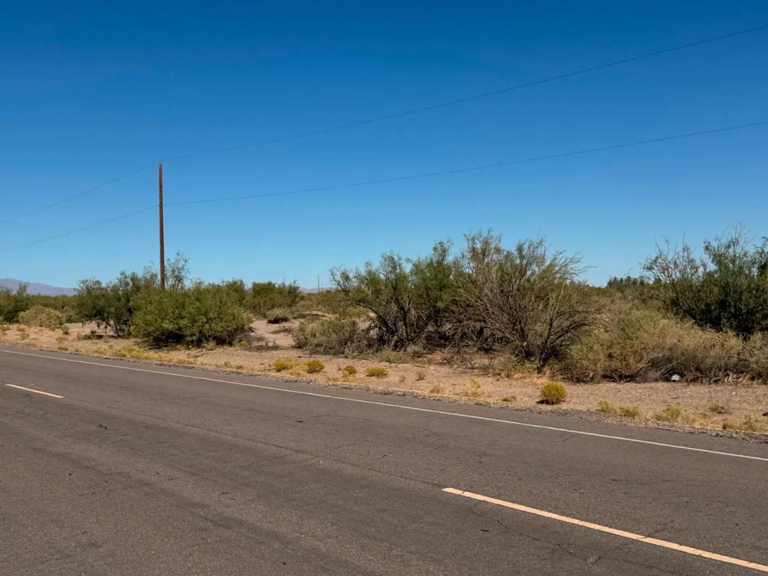 5 Acres on Paved Hermanas Road - Power Available