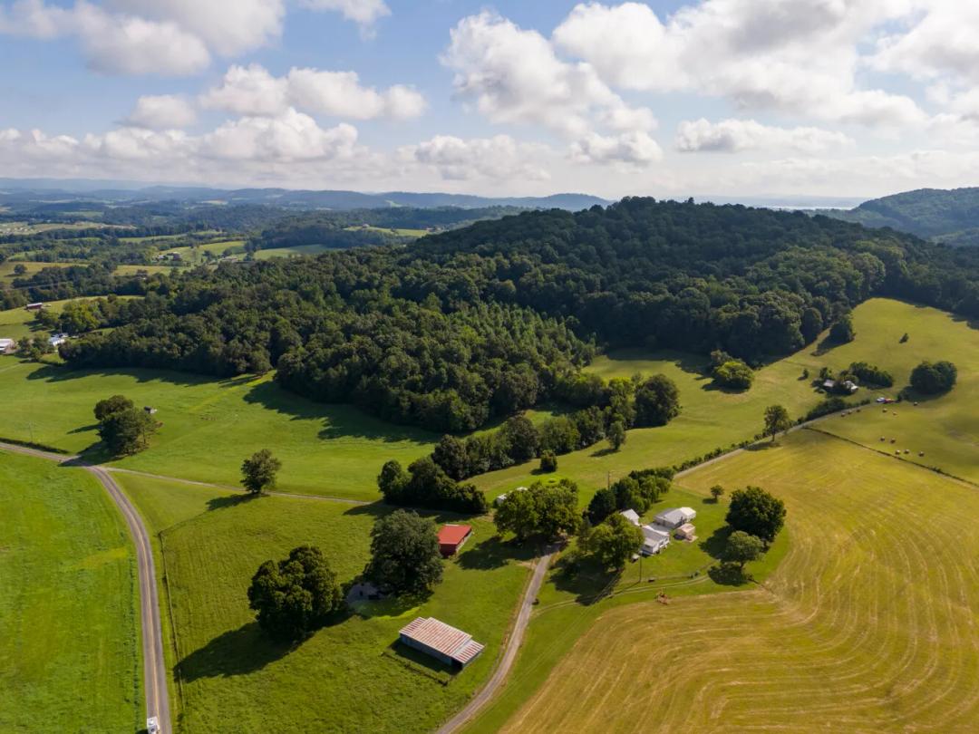 2 Bedrooms2 Bathroom on 58.68 Acres at 2060 Snipe Lane