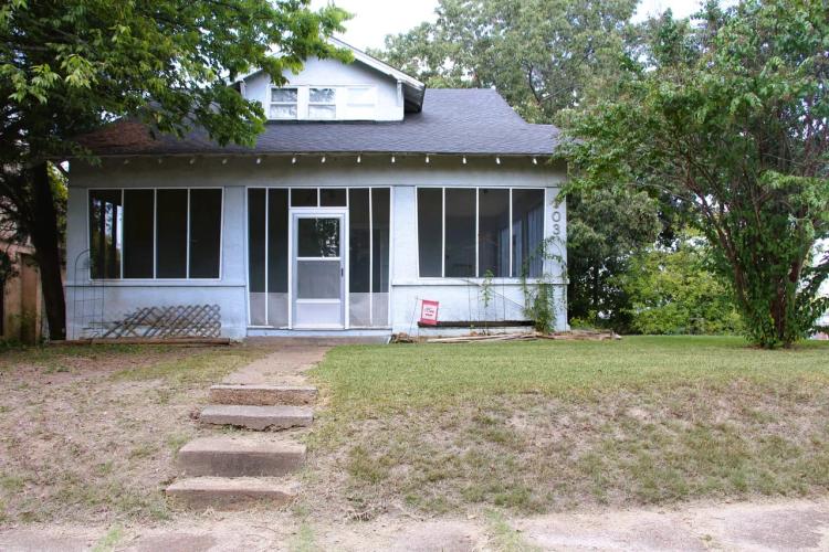 Historical 4 Bed, 2 Bath Home in Butler County, MO